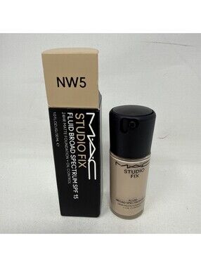 MAC STUDIO FIX FLUID SPF 15 (30ML/1.0OZ) ~  NW5 NIB CJ1